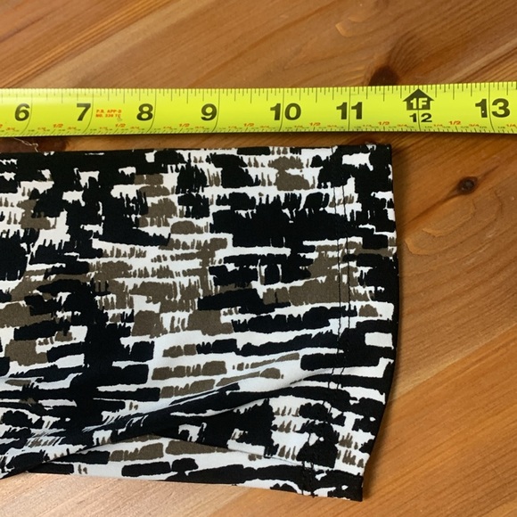 Ann Taylor Office Dress w Stretch, Wrinkle Free, Neutral Colours, Soft Knit - Picture 6 of 12